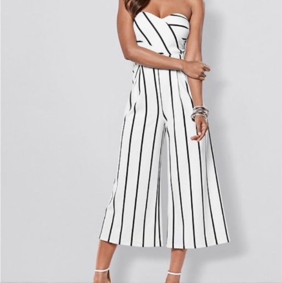 NWT Venus Black And White Romper - Picture 3 of 3